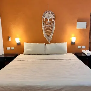 Tumben Kuxtal Homestay Tulum